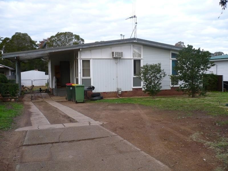 151 York Street, Forbes NSW 2871