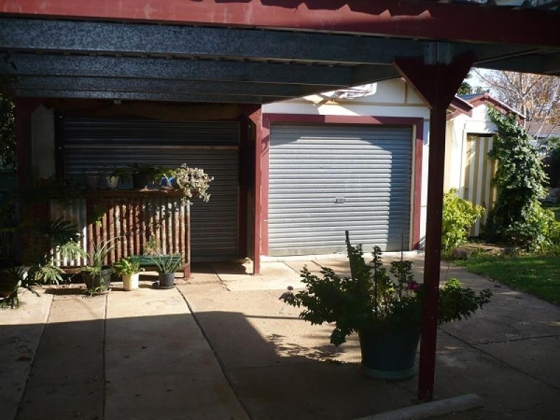 80 Farnell Street, Forbes NSW 2871