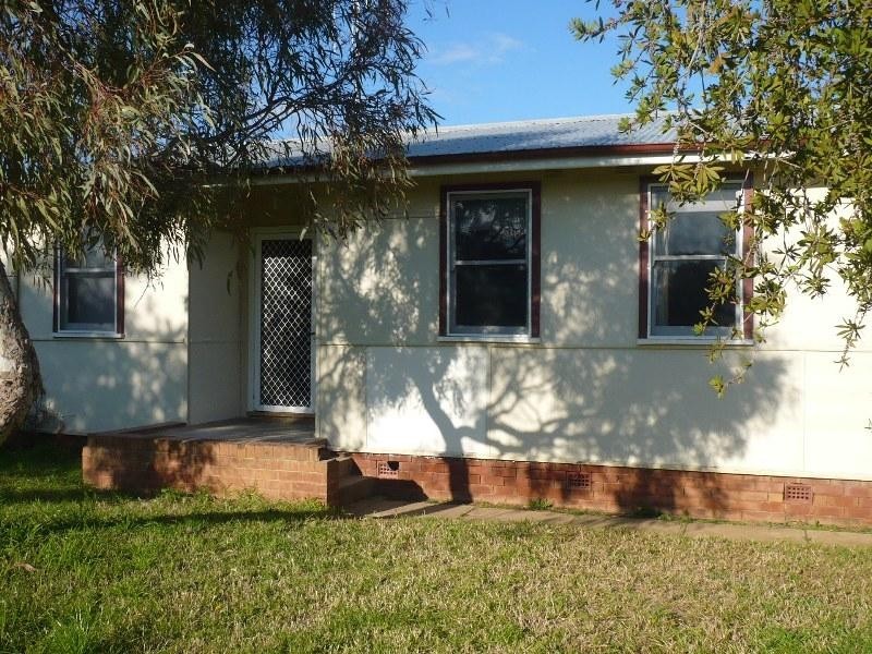 7 Gunn Street, Forbes NSW 2871