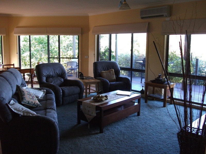 6 Gould Street, Tawonga VIC 3697