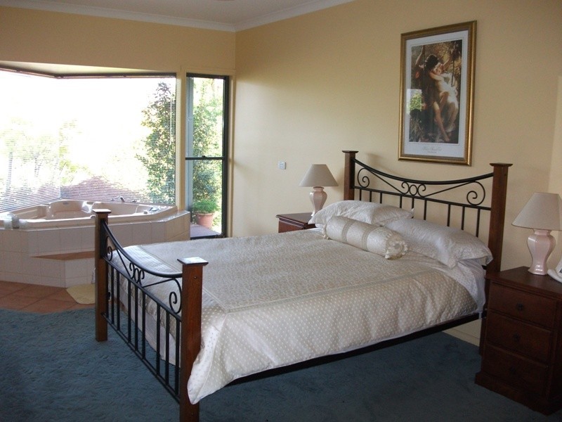 6 Gould Street, Tawonga VIC 3697