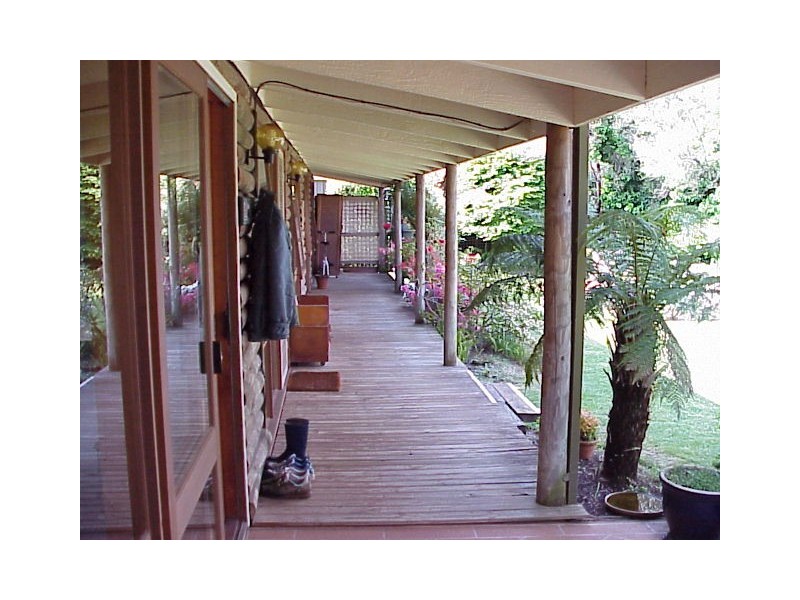 9 Braeside Court, Tawonga South VIC 3698