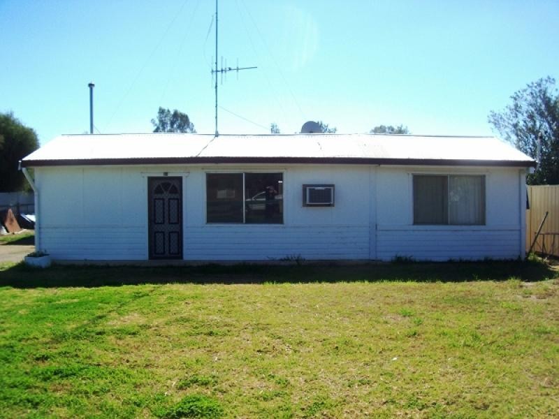 50 Nash, Coonamble NSW 2829