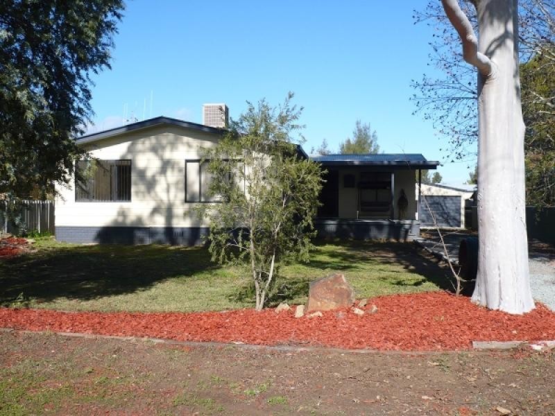 53 REYMOND STREET, Forbes NSW 2871