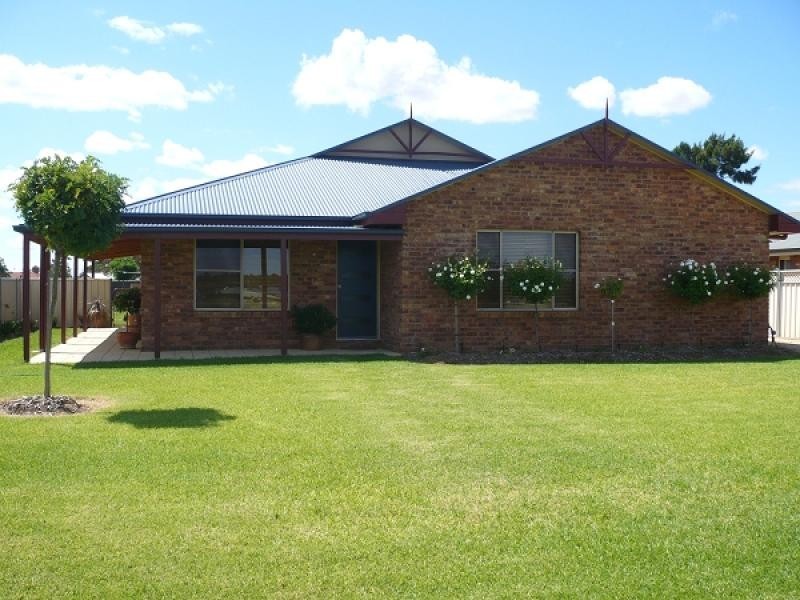 75 YORK STREET, Forbes NSW 2871