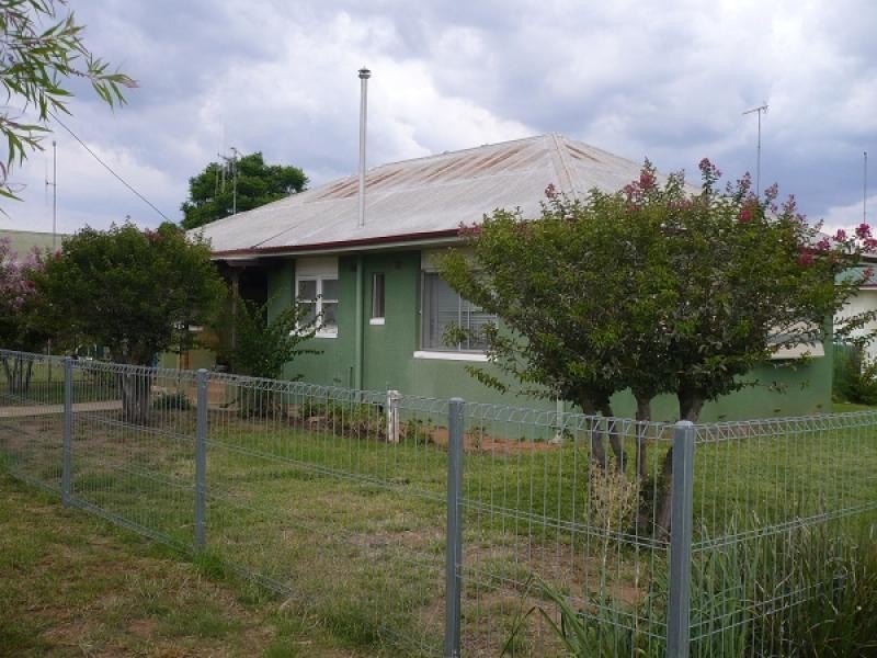 74 FARRAND STREET, Forbes NSW 2871
