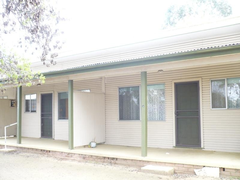 UNIT 2/7 PARKES STREET, Forbes NSW 2871