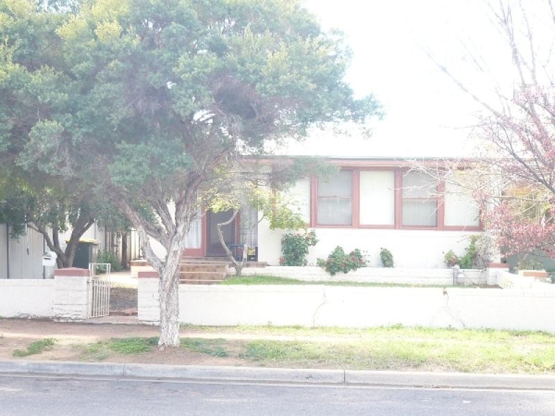 15 Grenfell Street, Forbes NSW 2871