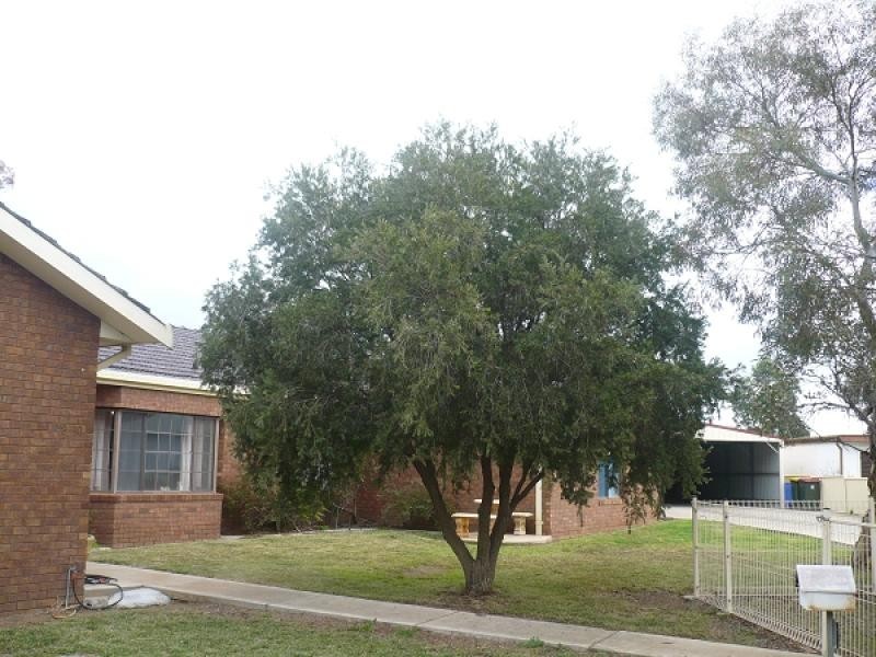 8-10 Palmer Crescent, Forbes NSW 2871