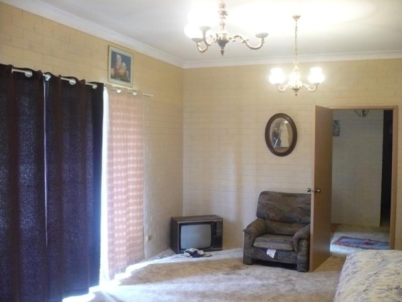 8-10 Palmer Crescent, Forbes NSW 2871