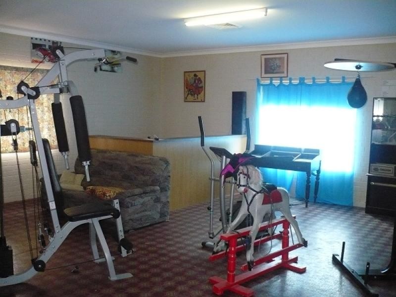 8-10 Palmer Crescent, Forbes NSW 2871