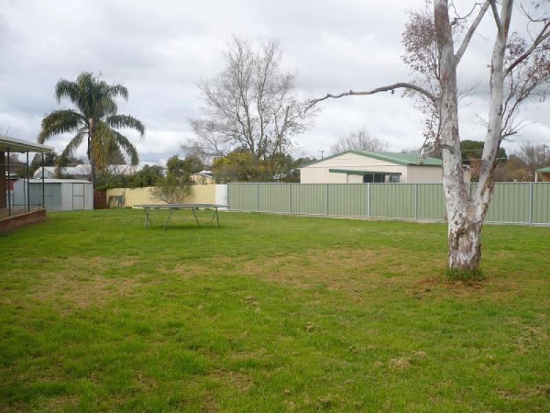 8-10 Palmer Crescent, Forbes NSW 2871