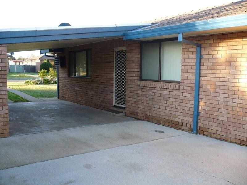 1 Cedar Crescent, Forbes NSW 2871