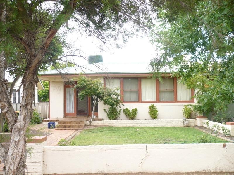 15 Grenfell Street, Forbes NSW 2871