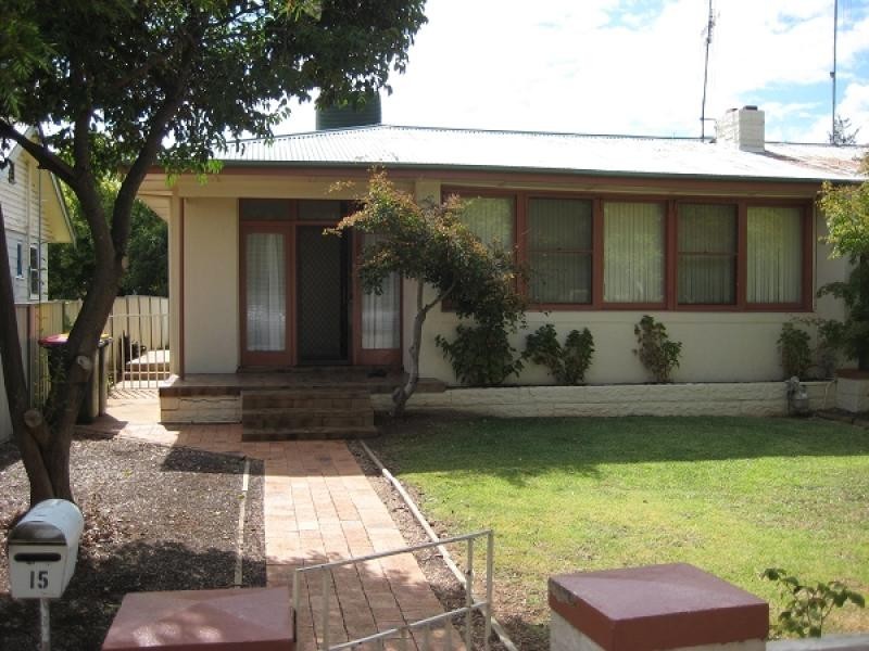 15 Grenfell Street, Forbes NSW 2871