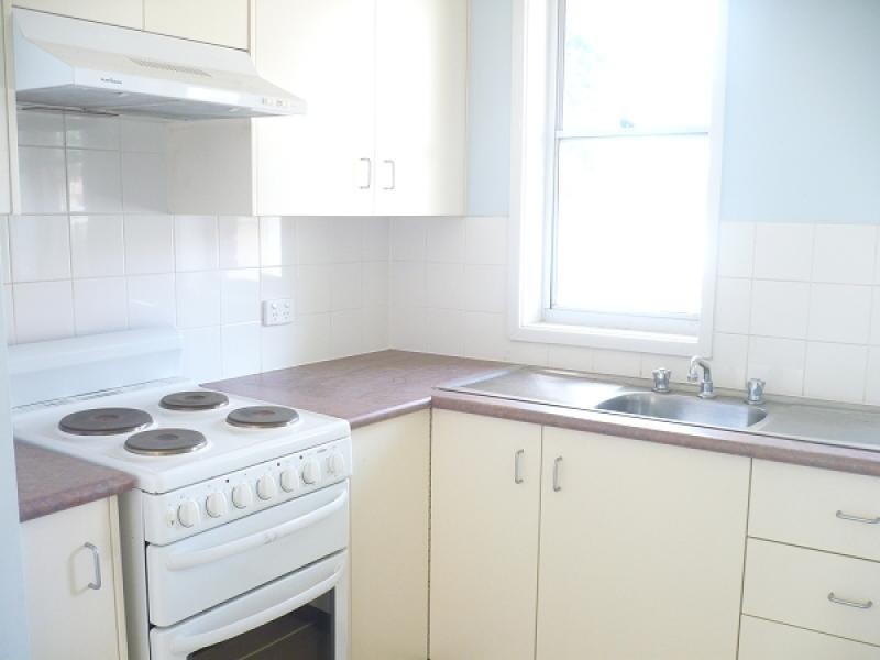 9 Crouch St, Forbes NSW 2871