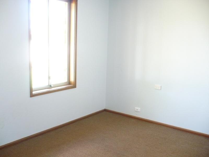 9 Crouch St, Forbes NSW 2871