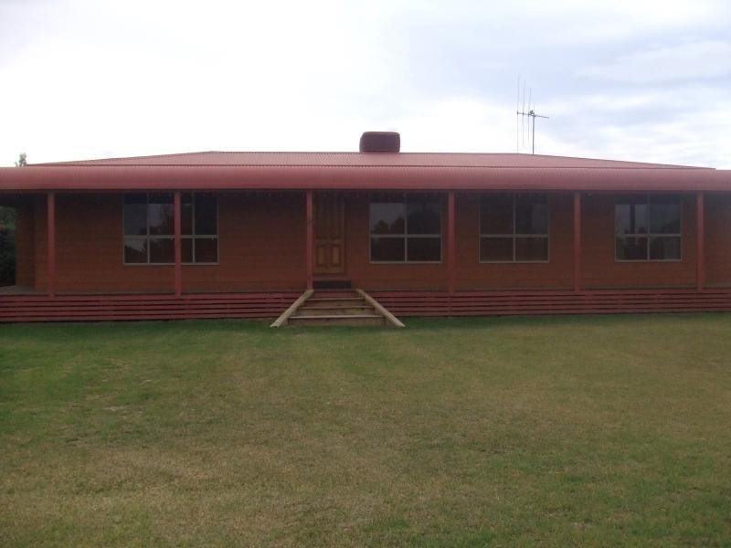 4 Stokes Street, Forbes NSW 2871