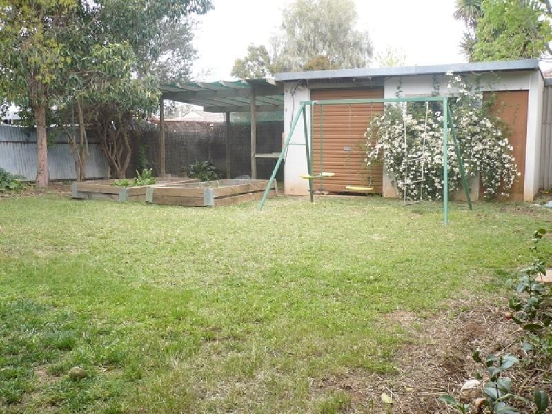 15 Coolabah St, Forbes NSW 2871