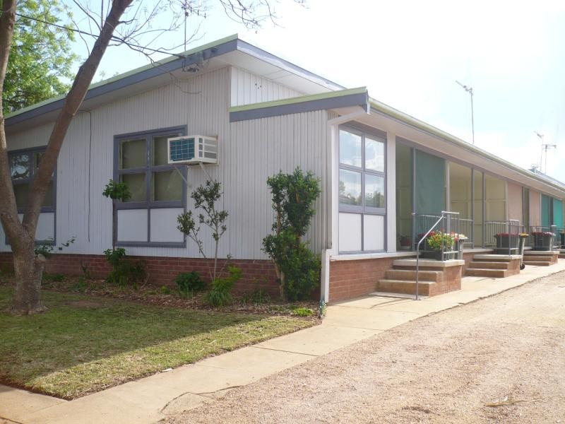 Unit 2/65 Hill Street, Forbes NSW 2871