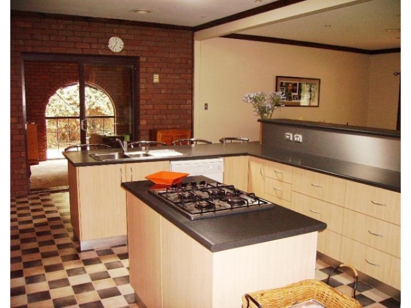 138 Flint Street, Forbes NSW 2871