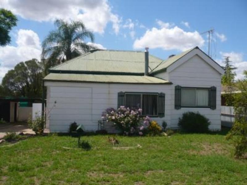 3 Honeysuckle Street, Forbes NSW 2871