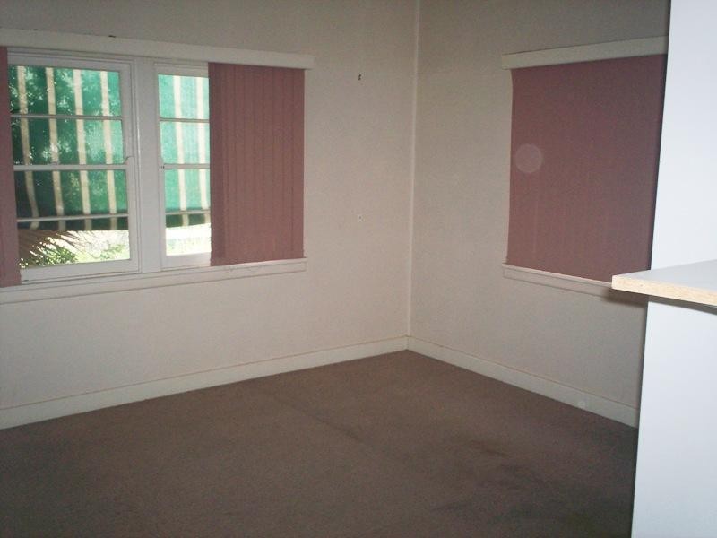 84 Farnell St, Forbes NSW 2871