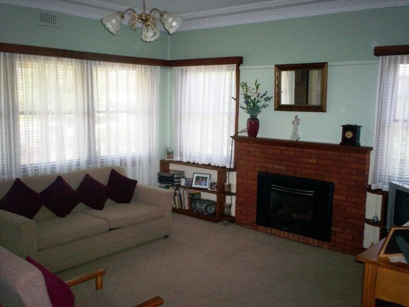 21 Battye St, Forbes NSW 2871