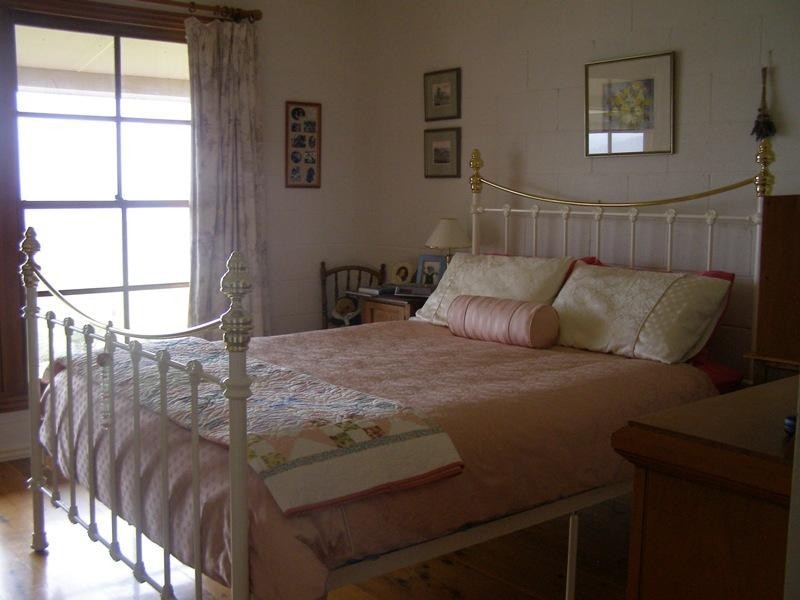 1135 Mackeys Creek Rd, Eugowra NSW 2806