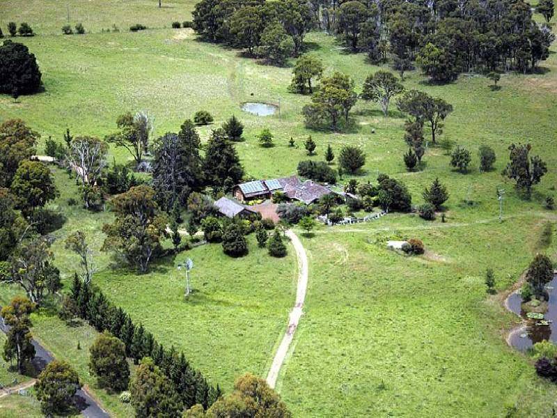 BOOROLONG ROAD, Armidale NSW 2350