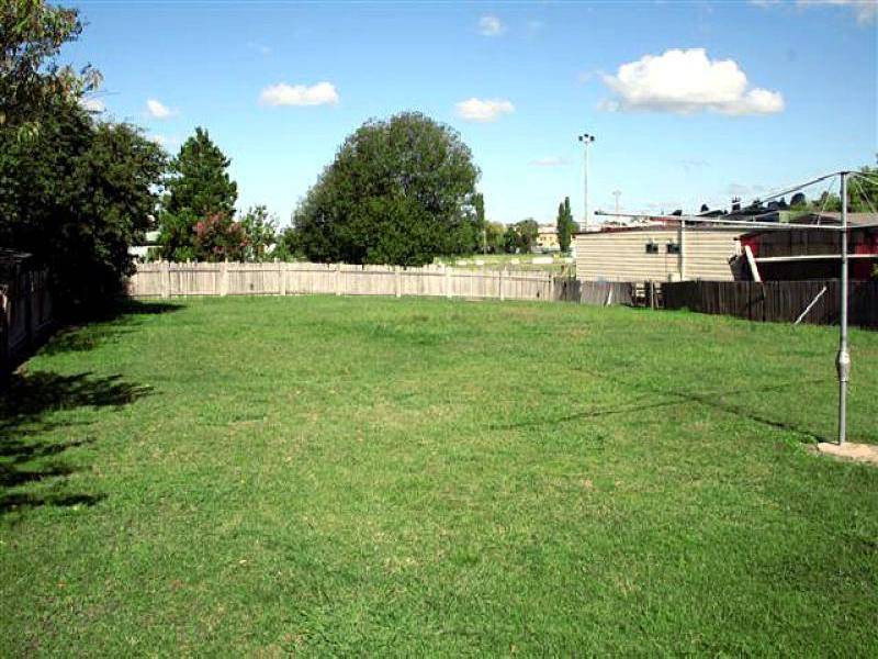 81 MARKHAM STREET, Armidale NSW 2350