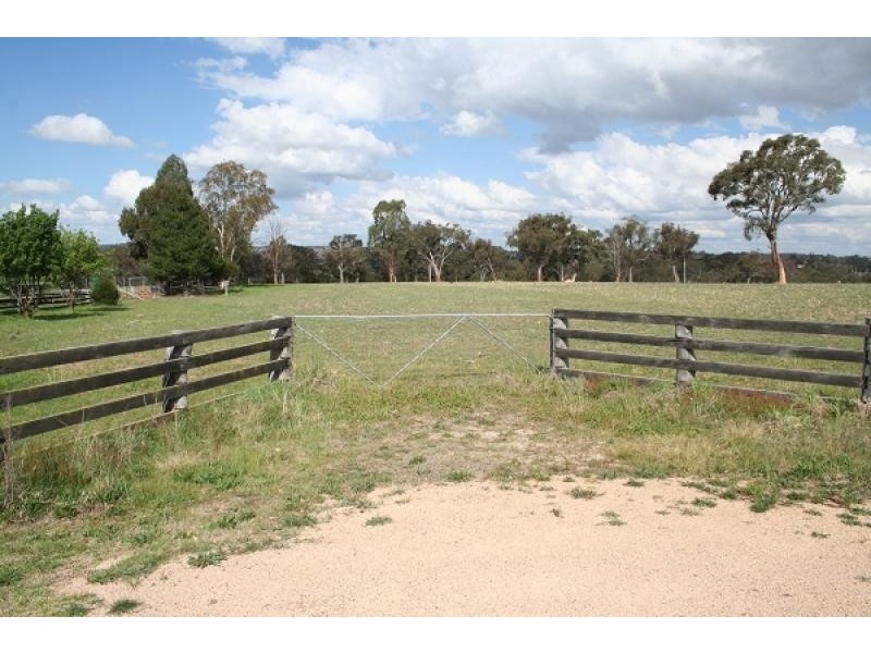 30 Devoncourt Road, Uralla NSW 2358