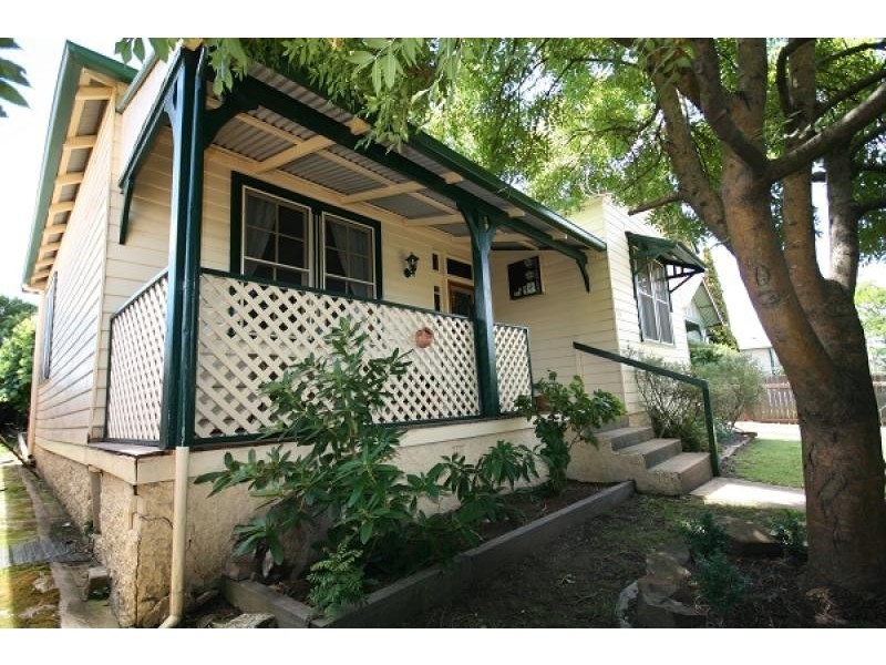 154 ODELL STREET, Armidale NSW 2350