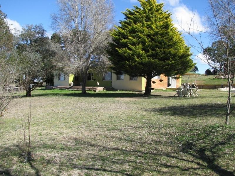 387 Thunderbolts Way, Walcha NSW 2354