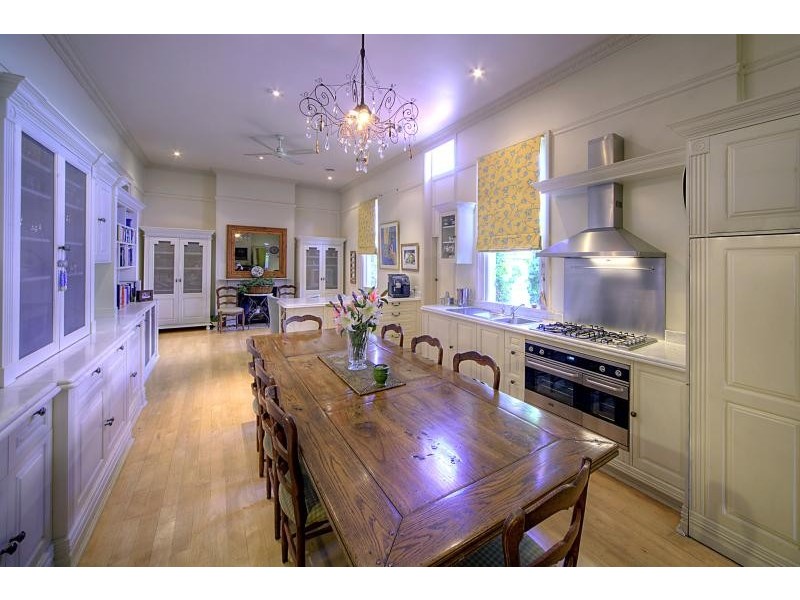 80 BARNEY STREET, Armidale NSW 2350