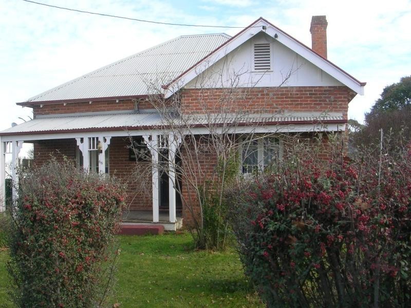 66 Marsden St, Boorowa NSW 2586
