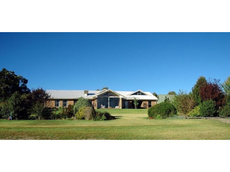 4+ bedrooms on 0.8 Ha, Cowra NSW 2794
