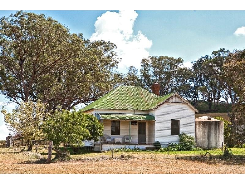 425 Millamolong Station Rd, Mandurama NSW 2792