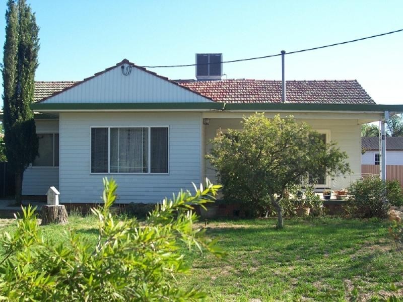 9 McCullough St, Coonamble NSW 2829