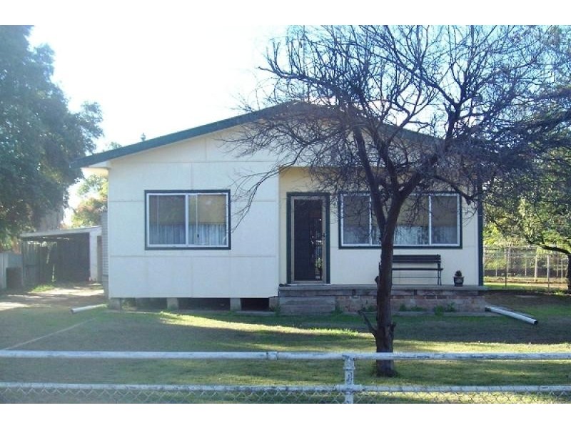 13 Sydney Street, Coonamble NSW 2829