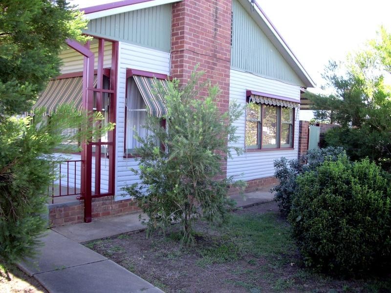 85 Temora Street, Cootamundra NSW 2590