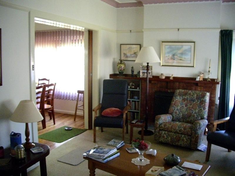 85 Temora Street, Cootamundra NSW 2590