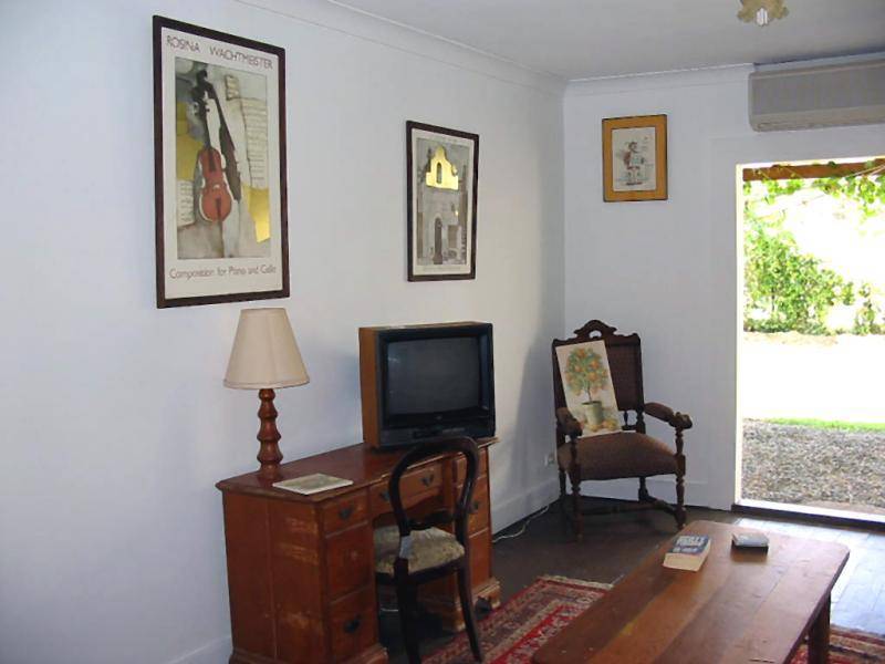 15 FINCH STREET, Blandford NSW 2338