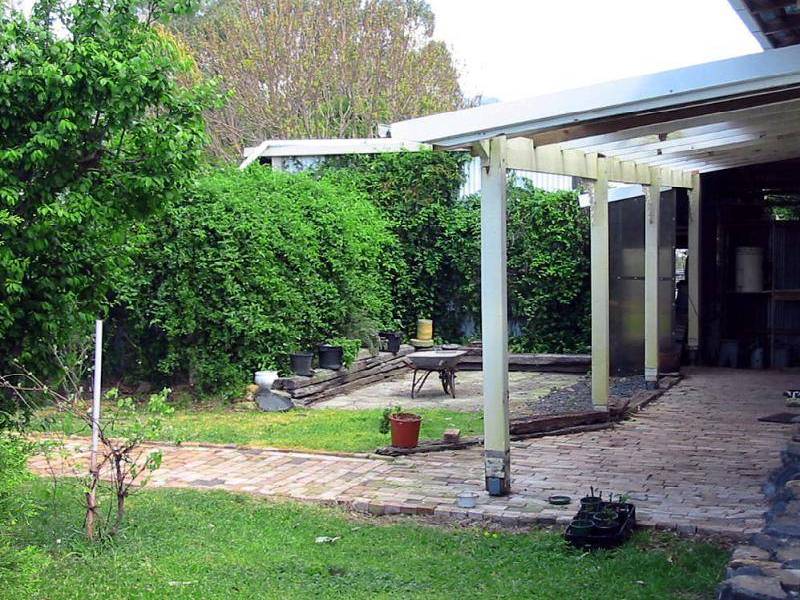 15 FINCH STREET, Blandford NSW 2338