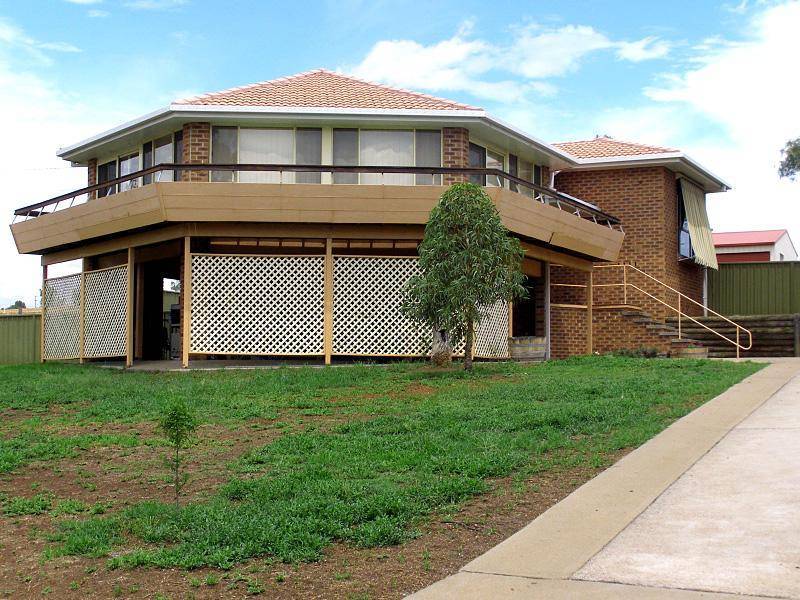 37 WILLIAM STREET, Merriwa NSW 2329