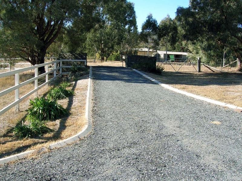 5 Dutton Place, Wee Jasper NSW 2582