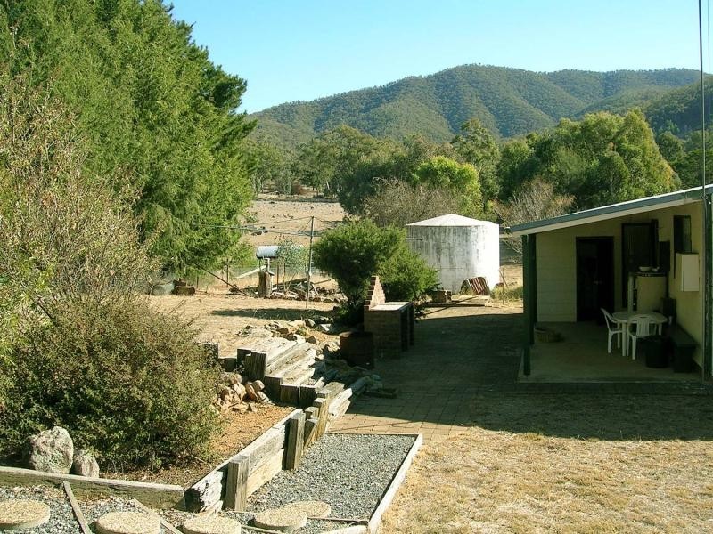 5 Dutton Place, Wee Jasper NSW 2582