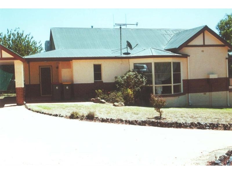 16 Orange Road, Manildra NSW 2865