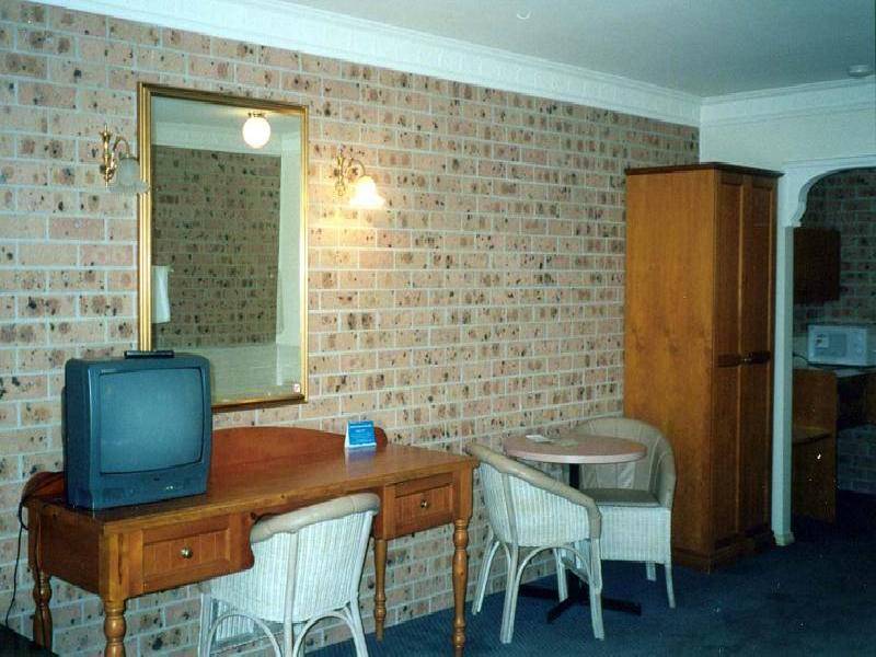 69 SYDNEY ROAD, Goulburn NSW 2580