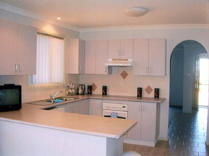 15 SAMUEL PLACE, Goulburn NSW 2580